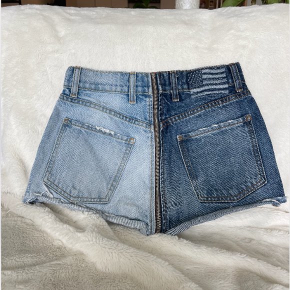 REVICE JEANS Two-Tone Denim Yin Yang Zip-Through Cut-Off Shorts Size 27 - Picture 4 of 7